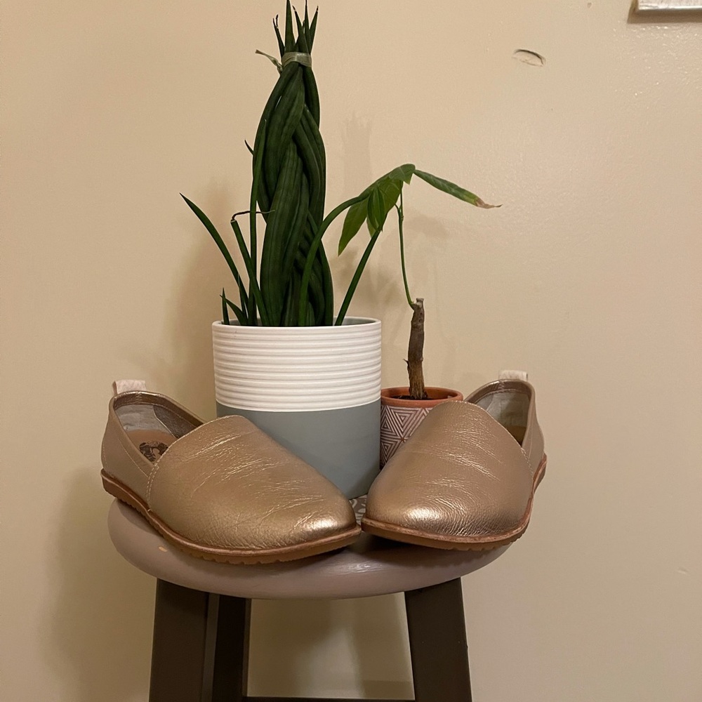 sorel metallic slip-ons